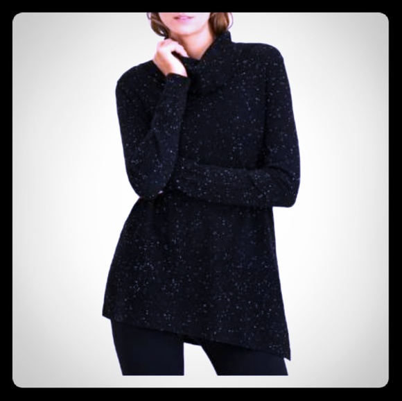 Calvin Klein Sweaters - Calvin Klein sweater with asymmetrical hem.